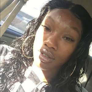 Meet your Posher, Lea